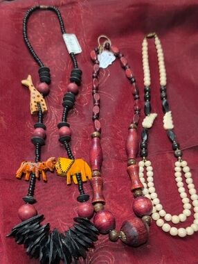 3 Vintage Necklaces